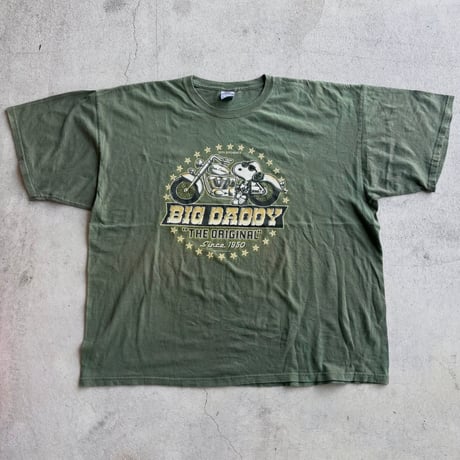 SNOOPY “BIG DADDY” プリントTシャツ