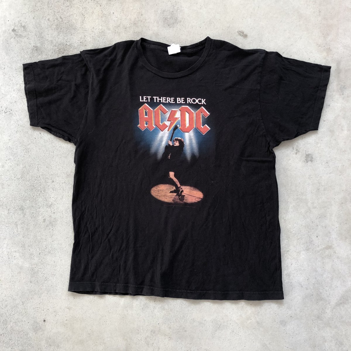AC/DC 2009年ツアーTシャツクール　スタッフ　レア AC/DC」2009 ツアーTシャツ - 古着屋グレープフルーツ ムーン