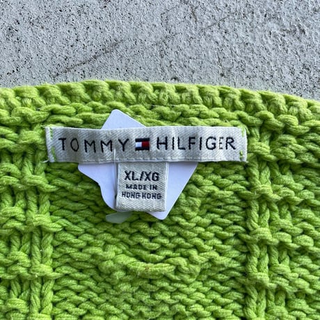 TOMMY HILFIGER デザインネックケーブルニット