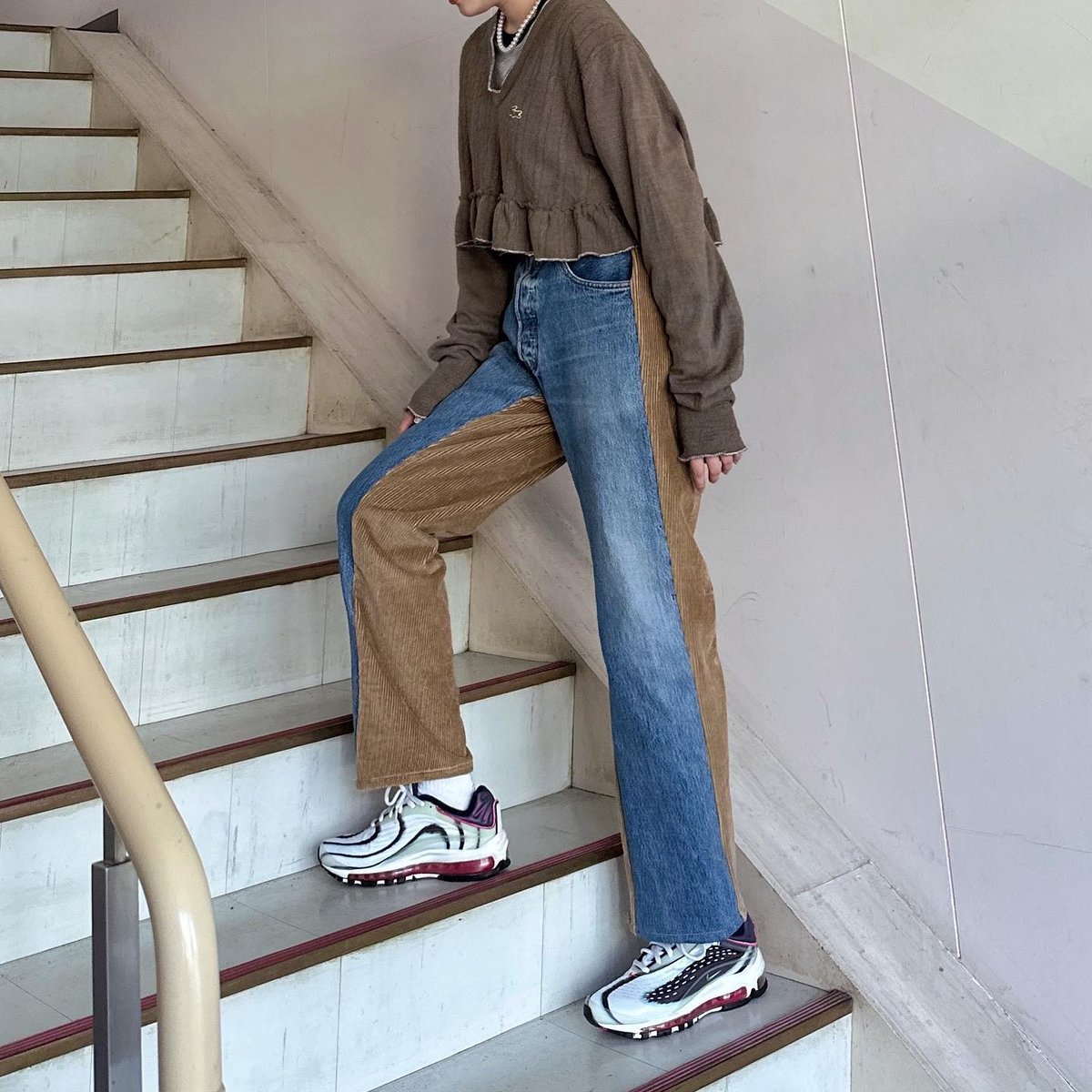 リメイク シャカシャカラインパンツ ドッキングデニム リメイク】Levi'sドッキングパンツ | CUSTOM FEVER