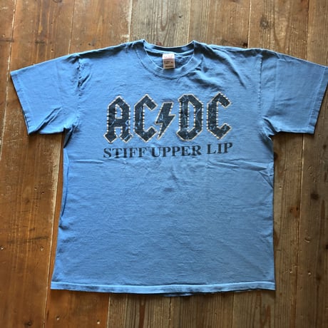 AC/DCバンドTシャツ