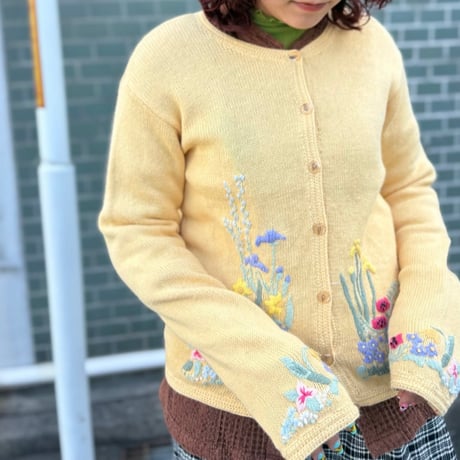 ORVIS お花刺繍ニットカーディガン