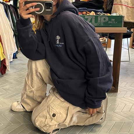 Lee スヌーピーフーディ