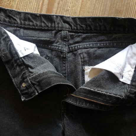 Levi's ブラックデニムショーツ