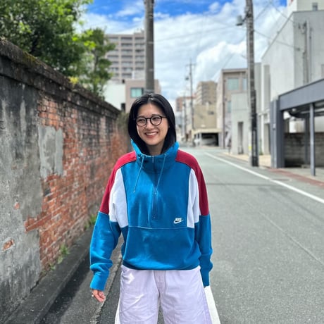 NIKEハイネックハーフジップパーカー