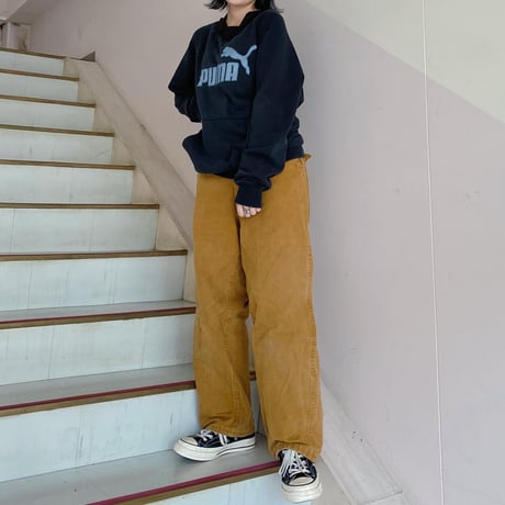 PUMAでかロゴスウェット