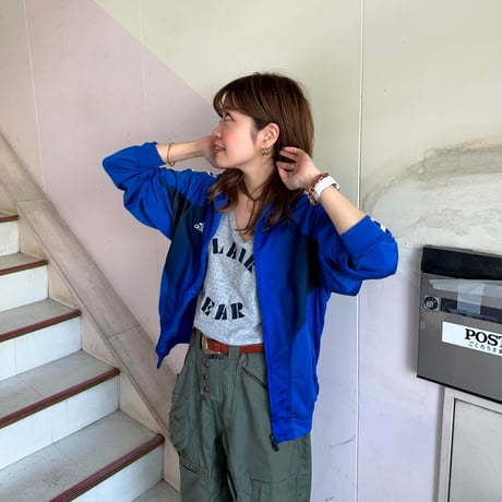 adidasトラックジャケット