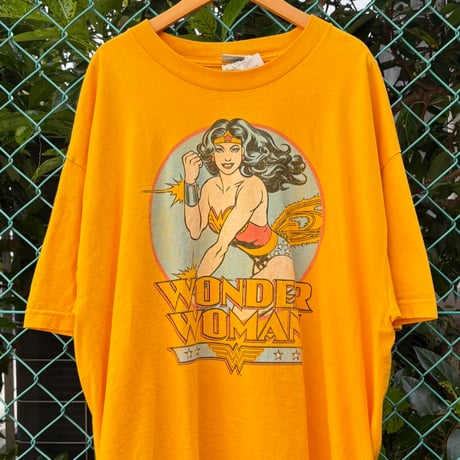 DC COMICS ワンダーウーマン プリントTシャツ