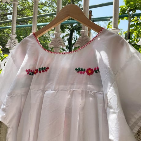 メキシカン刺繍ワンピース