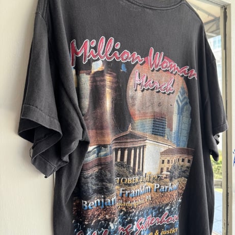 90's Million Woman MarchプリントTシャツ