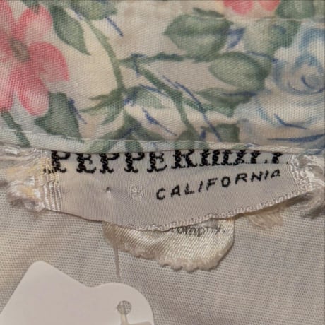 PEPPERMILL  CALIFORNIA  花柄チャイナシャツ