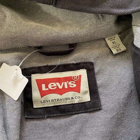 Levi’s アクティブジャケット
