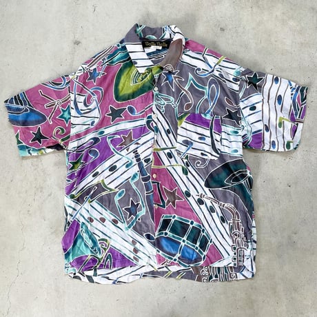 ミュージック柄シャツ
