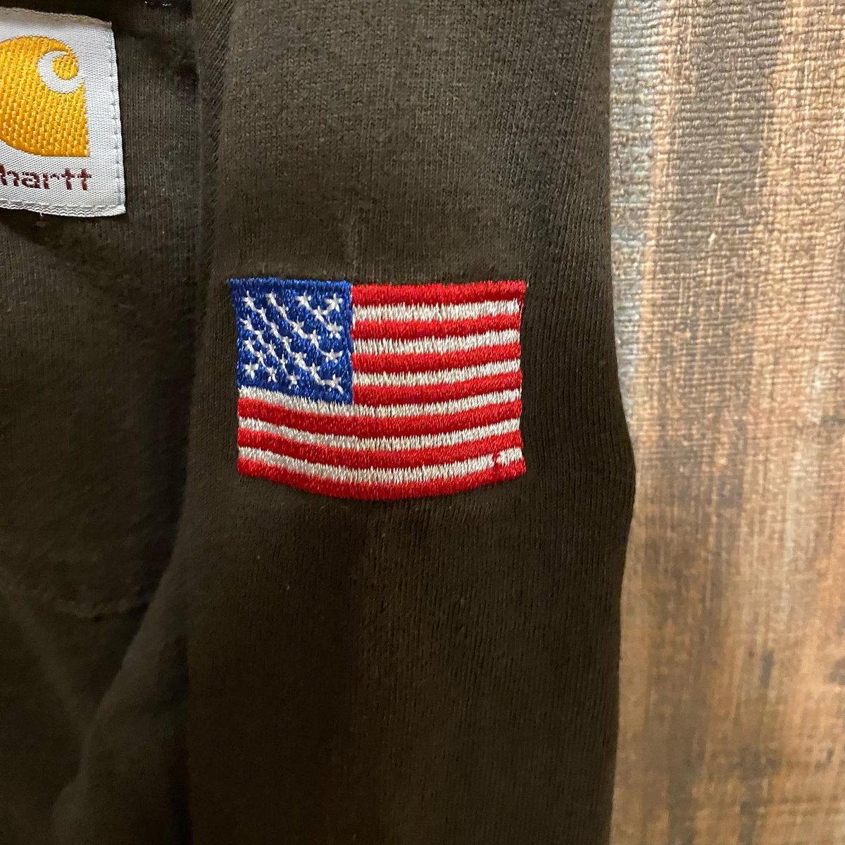 692 Carhartt C95 DKB 胸縦ZIP×大容量フラップポケット フーデッドスクエアラベルジャケット