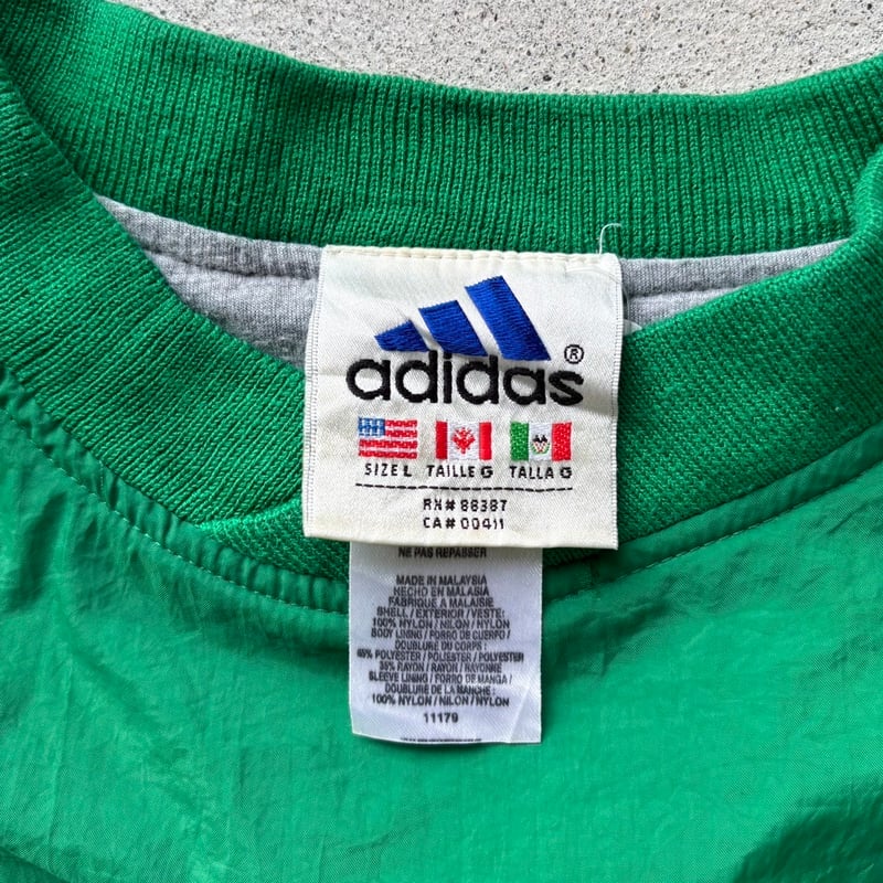 古着 90s adidas ナイロンプルオーバー 緑 グリーン 刺繍ロゴ アディダス ナイロンプルオーバージャケット 刺繍ロゴ グリーン