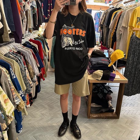 フーターズ両面プリントTシャツ🦉