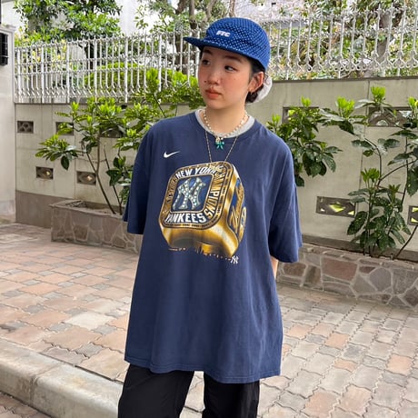 NIKE NY YANKEES プリントTシャツ