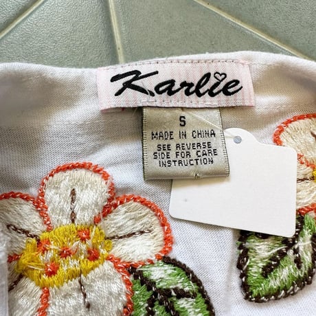 ショート刺繍コットンカーディガン