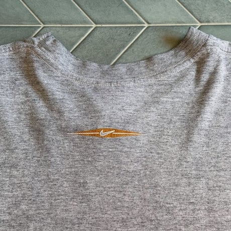 90s NIKE デザインロゴTシャツ