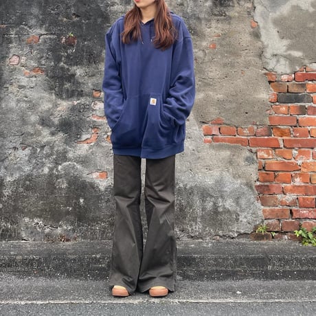Carhartt バックプリントパーカー