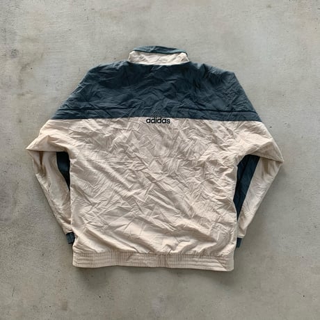 adidasポリエステルジャケット
