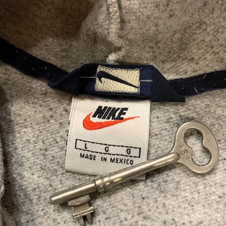 NIKEビッグパーカー