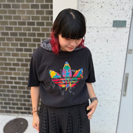 adidas 鯉Tシャツ