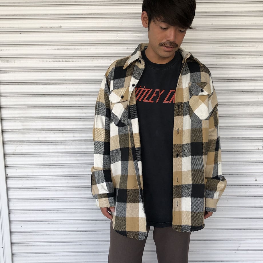 5f75802907e1630f46b0a4f4