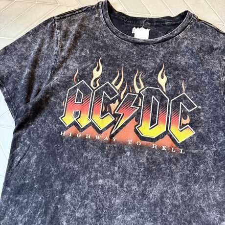 AC/DC ファイヤーロゴツアーTシャツ