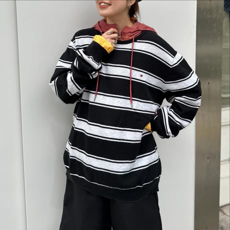 TOMMY HILFIGER ボーダーコットンニット
