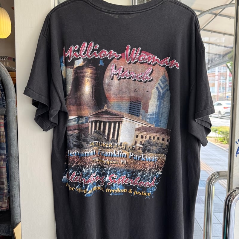 90's Million Woman MarchプリントTシャツ | CUSTOM FEVER