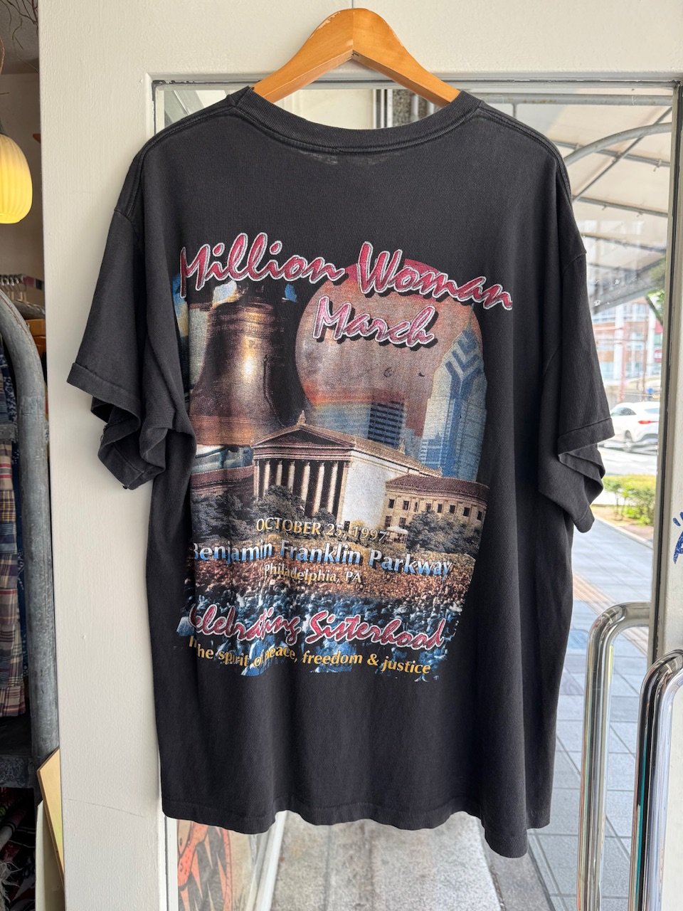 90's Million Woman MarchプリントTシャツ | CUSTOM FEVER