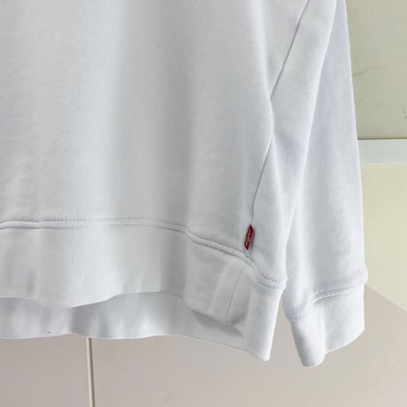 Levi'sでかロゴスウェット