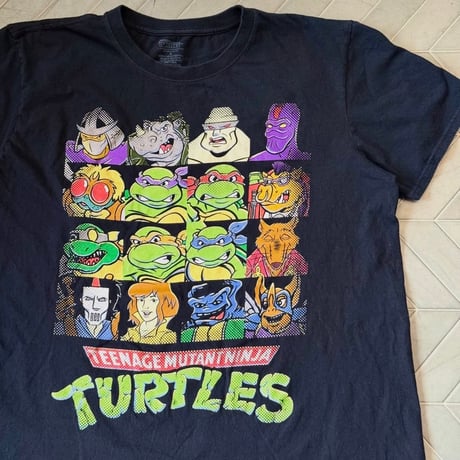 タートルズ キャラクターデザインTシャツ