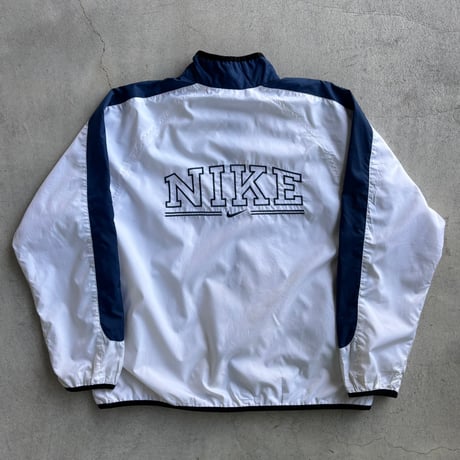 NIKE ナイロンジャケット