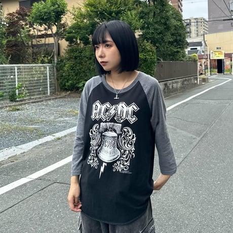 AC/DC ラグランTシャツ