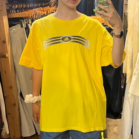 USA製　adidas プリントTシャツ