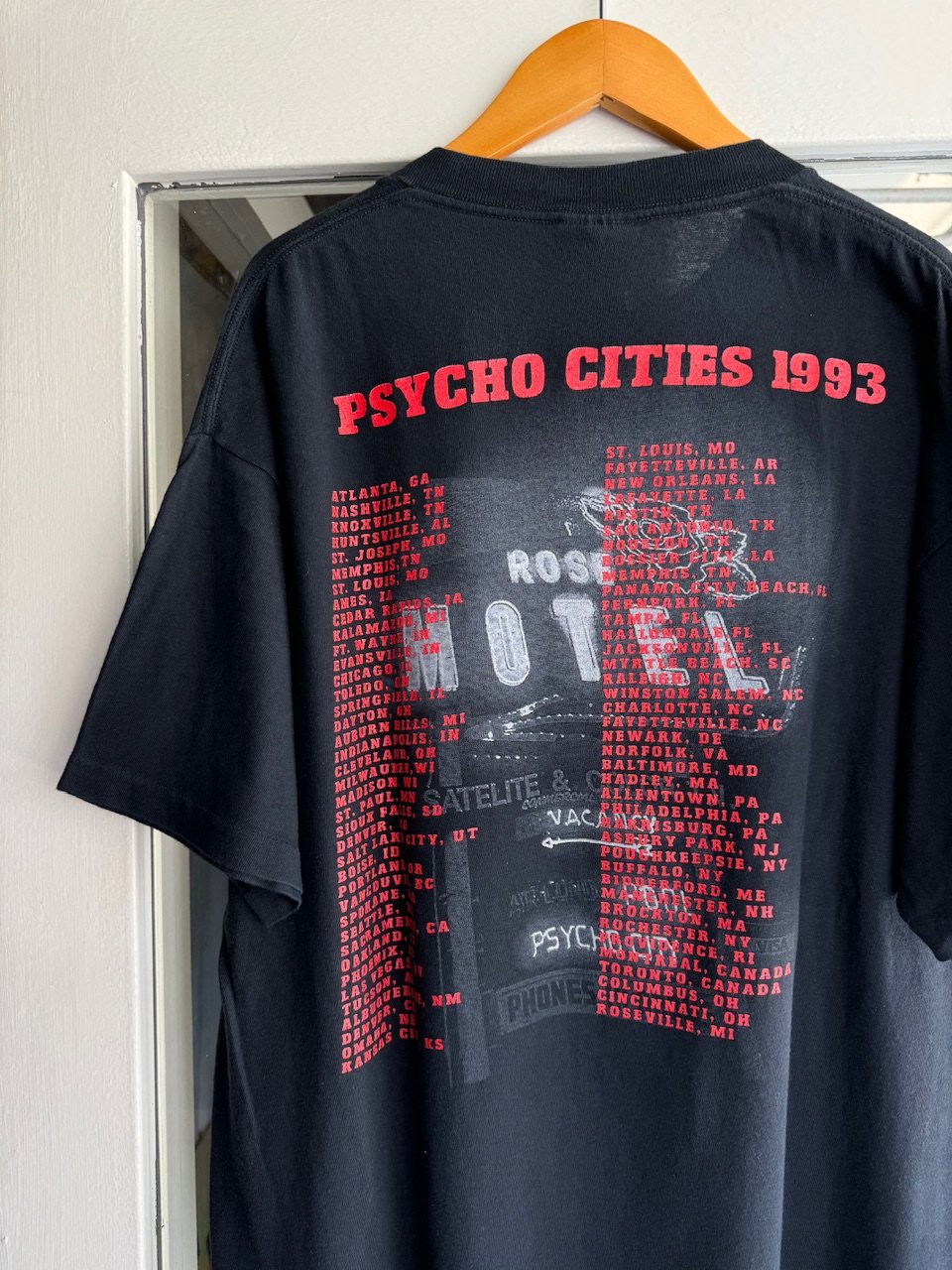 バンドTシャツ Great White 公認ジャパンツアー1990年Tシャツ GREAT WHITE | バンドTシャツとロックTシャツならTOKYO ROXX