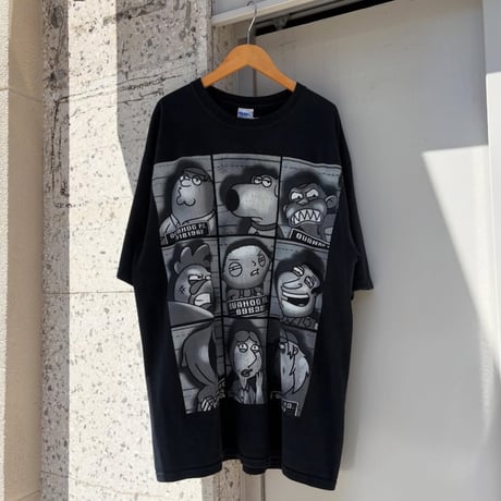 GILDAN ファミリー・ガイ プリントTシャツ