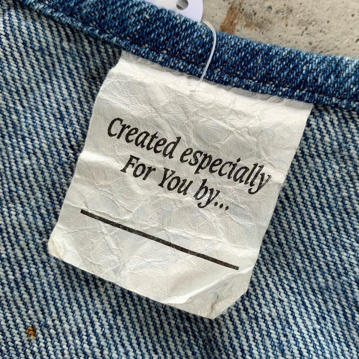 手刺繍デニムベスト | CUSTOM FEVER