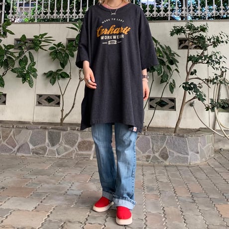 カーハートビッグTシャツ