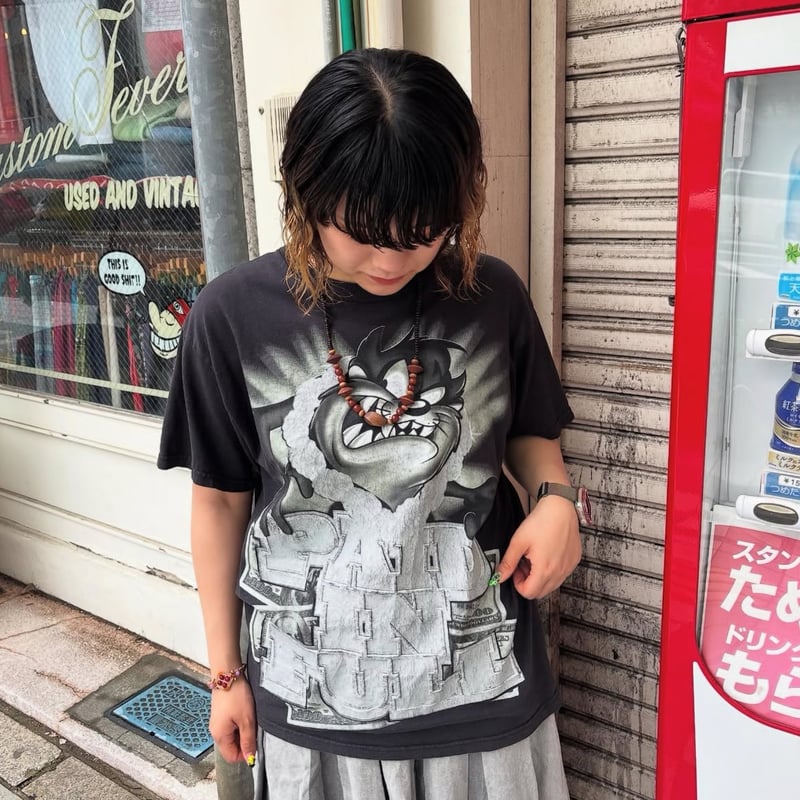 LOONEY TUNES タズマニアン・デビルTシャツ | CUSTOM FEVER