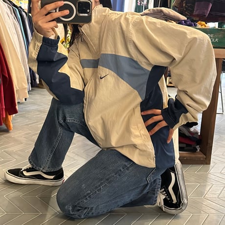 NIKE ナイロンジャケット