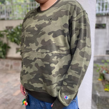 Champion 迷彩柄スウェット