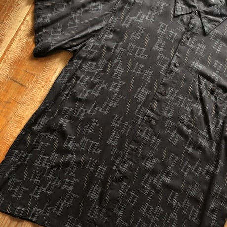 レーヨン総柄シャツ XL