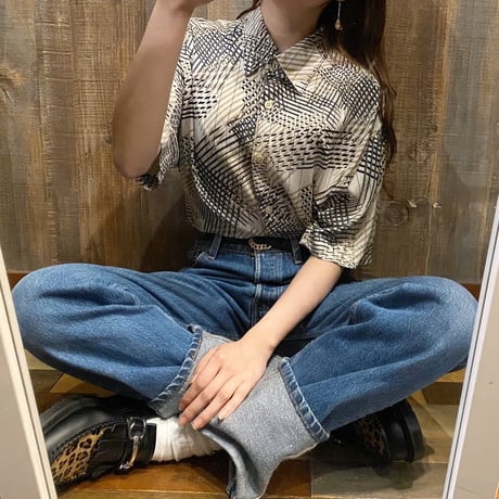 レーヨン柄シャツ