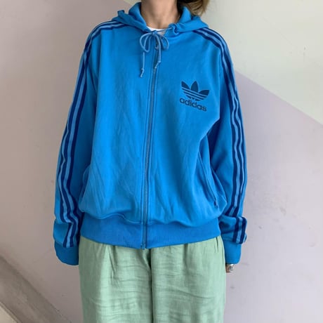 adidasジャージフーディ