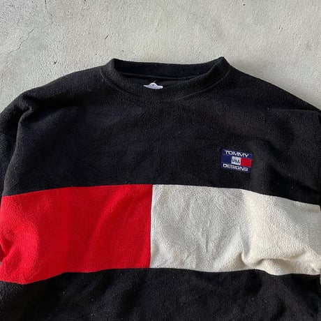 TOMMY HILFIGERデザインフリースプルオーバー