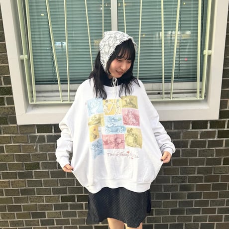 THE Disney CATALOG “The Disney Kiss”スウェット