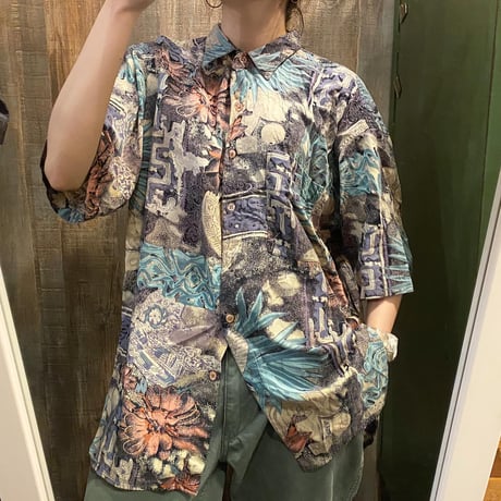 植物柄デザイン柄シャツ